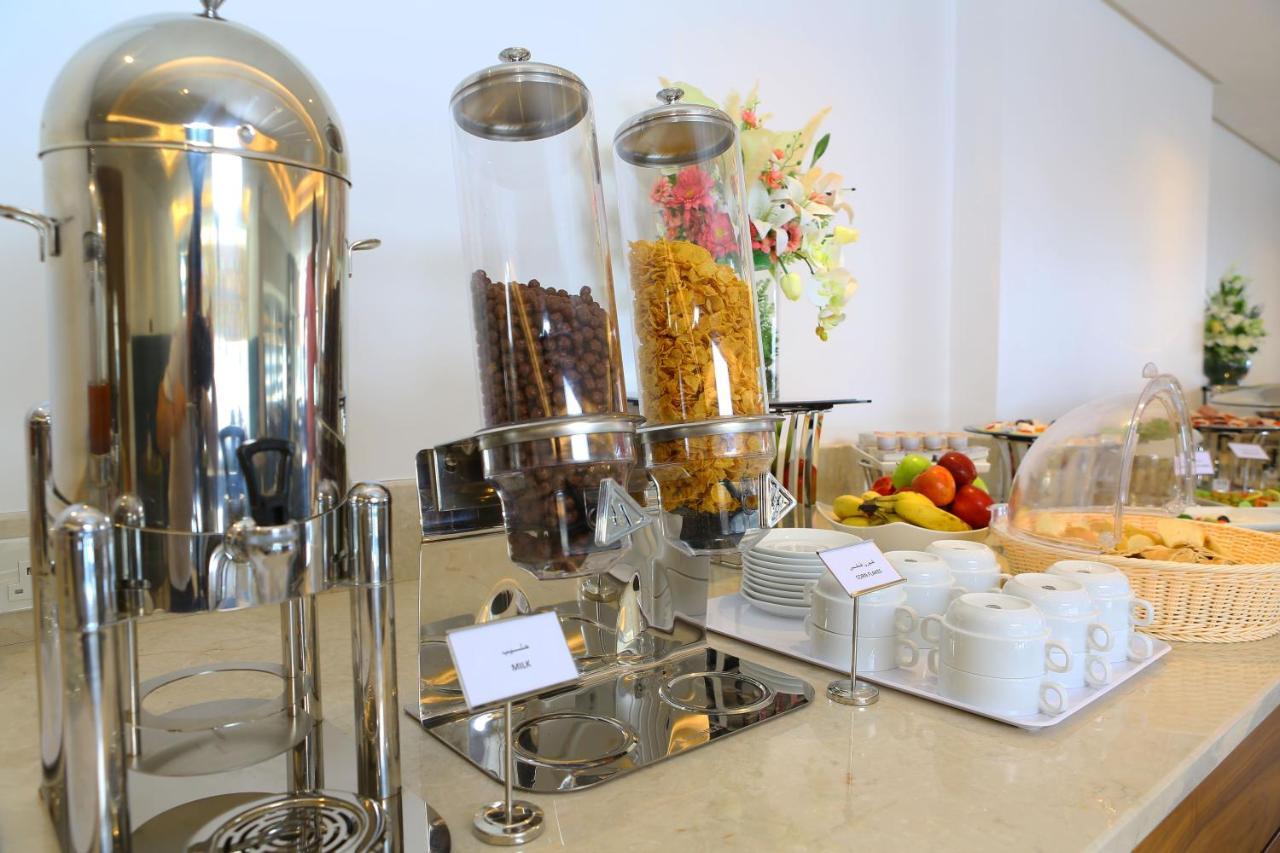 Weekend Hotel Sari Cidde Dış mekan fotoğraf